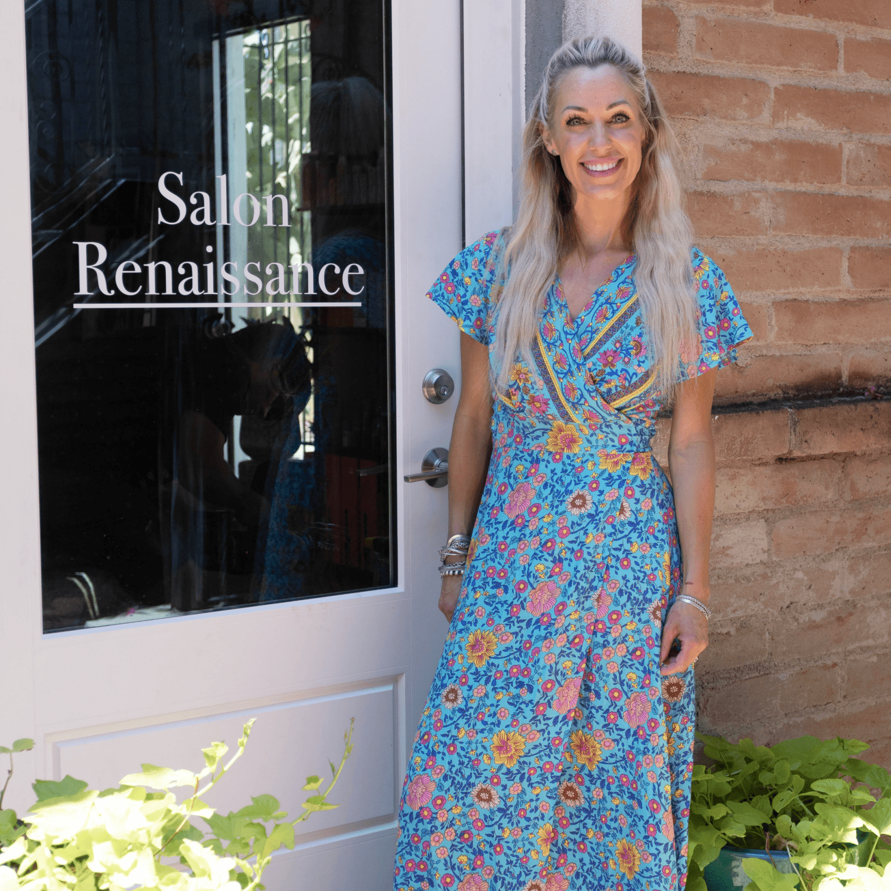 Urbanwalls transforms Salon Renaissance