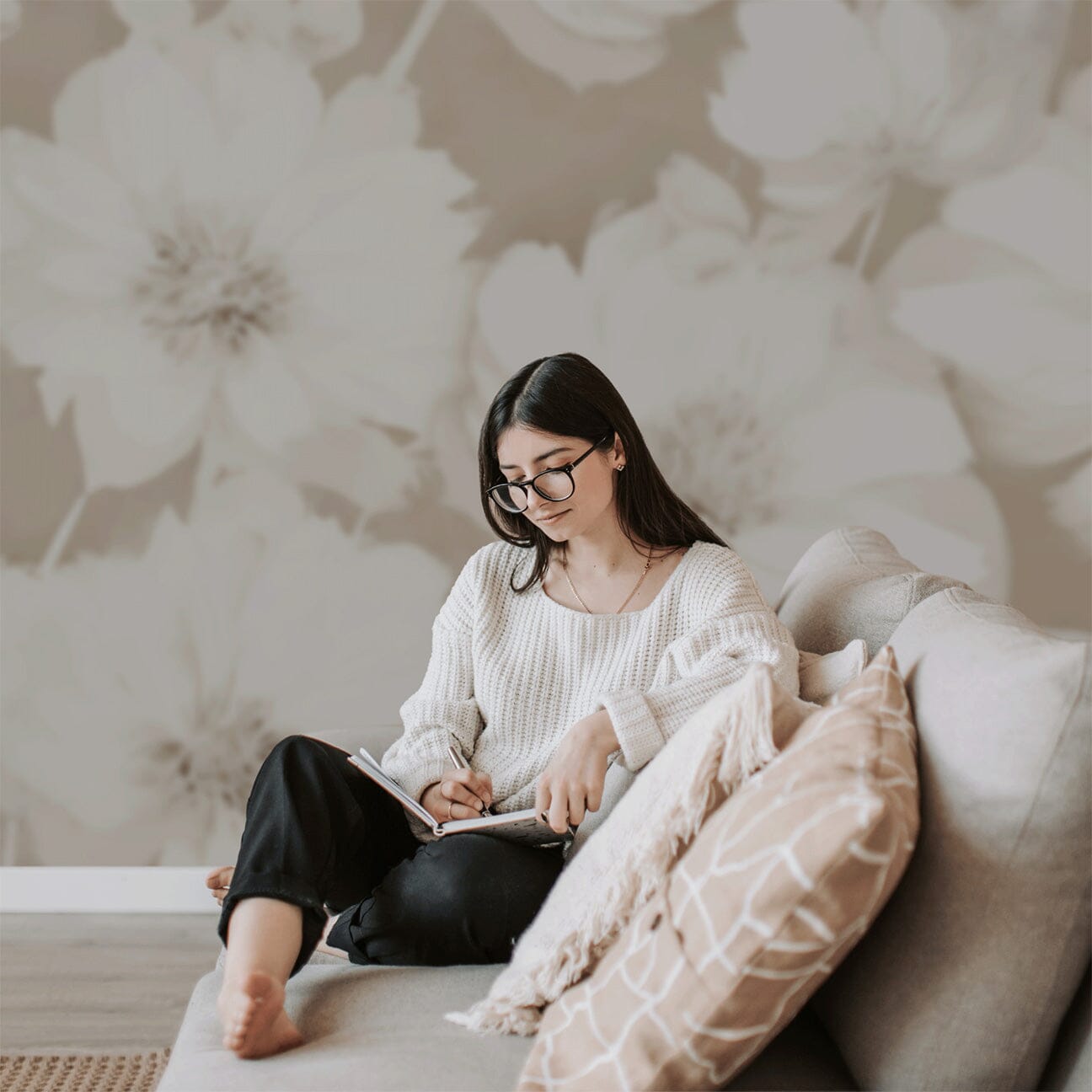 The Ultimate Guide to Choosing Floral Wallpaper for Your Home