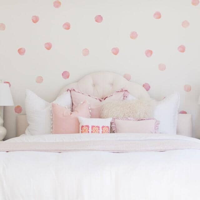 watercolor-polka-dot-wall-decals_watercolor-wall-decals