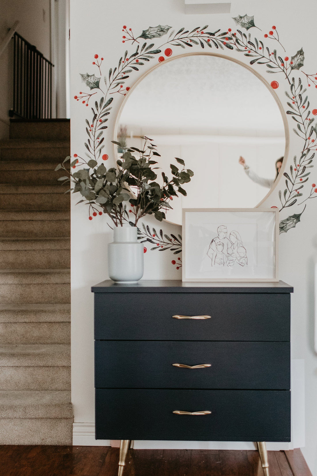 How to Make a Christmas Wreath With Removable Wall Decals