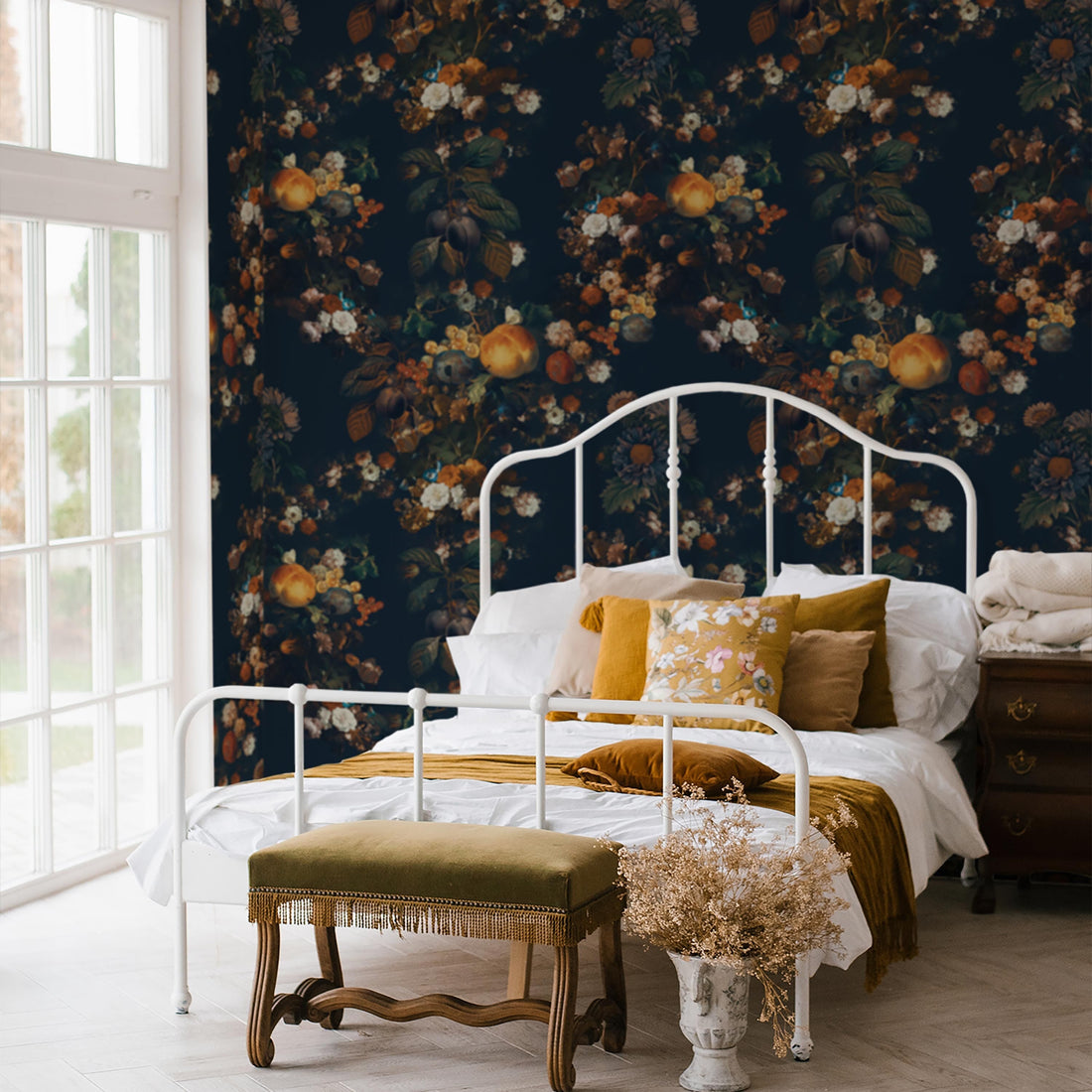 Moody & Magnificent: Why Noir Wallpaper Is Fall’s Boldest Decor Move