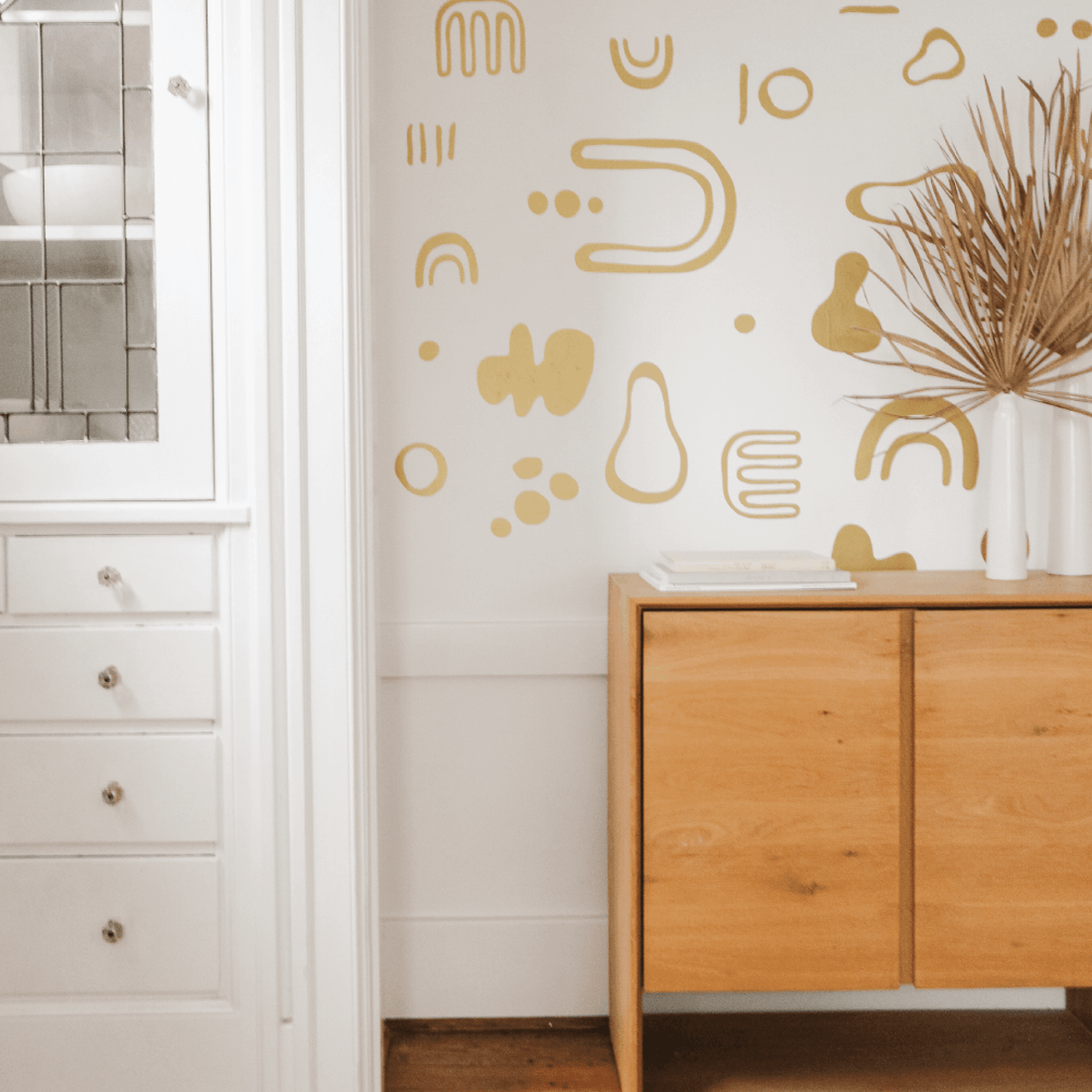 Maximizing Style in Small Spaces with Removable Wall Decor – Urbanwalls